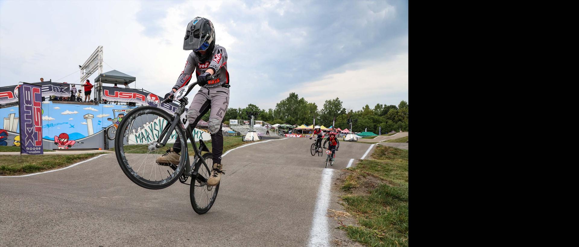 GET RACE
READY